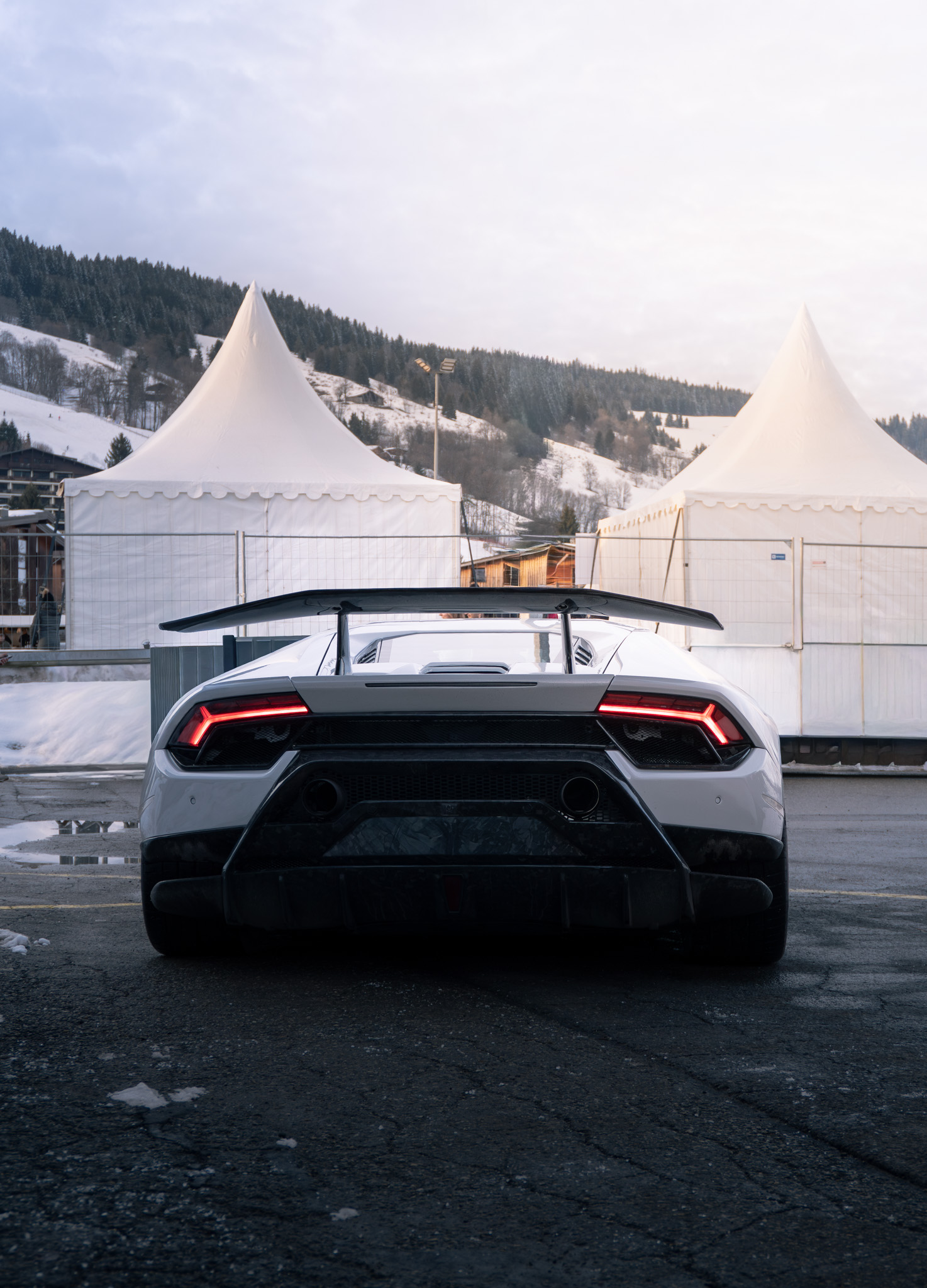 LAMBORGHINI
